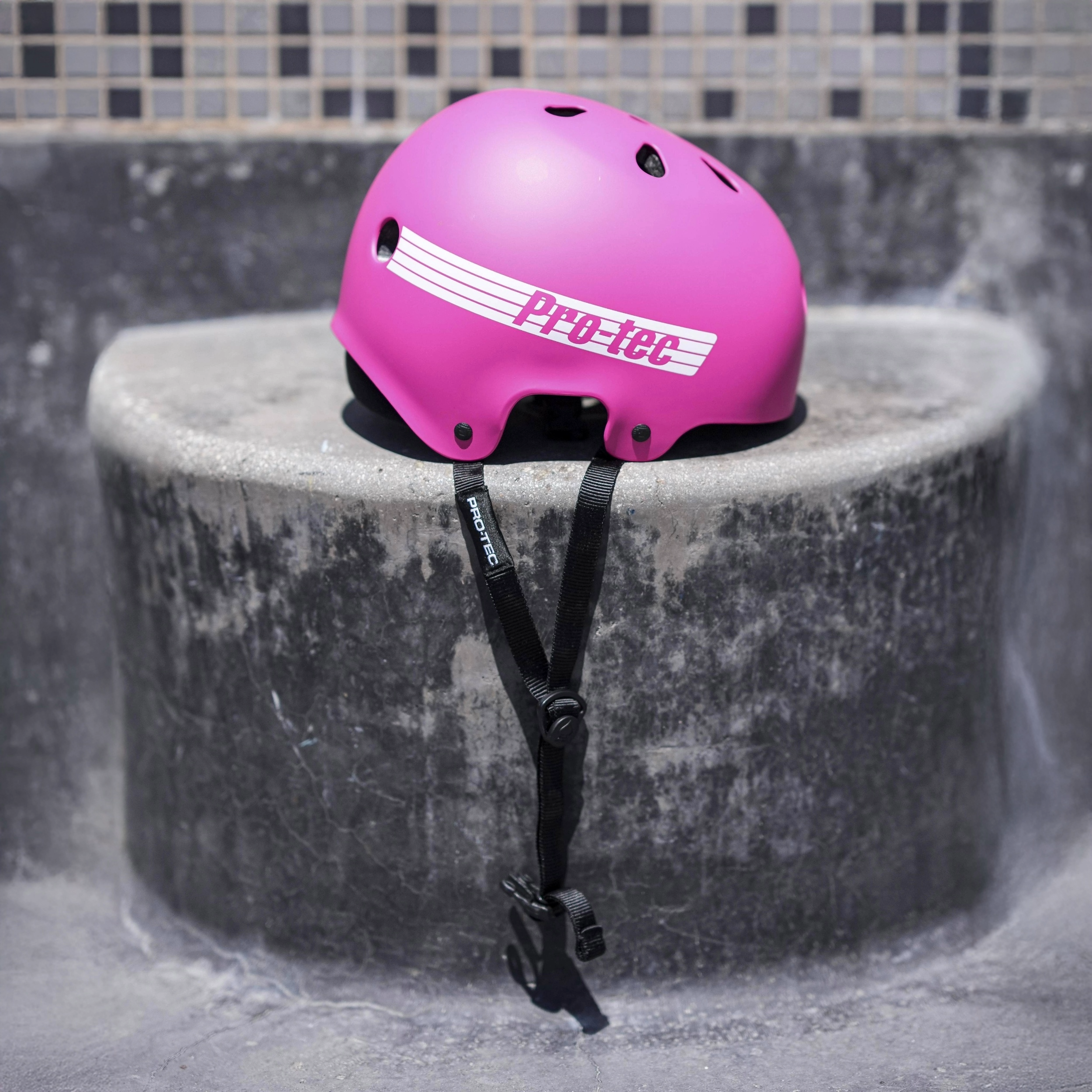 OLD SCHOOL LOW PRO ASIA FIT HELMET - MATTE PINK (CERTIFIED)